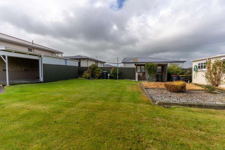 108 Pages Road Marchwiel_16