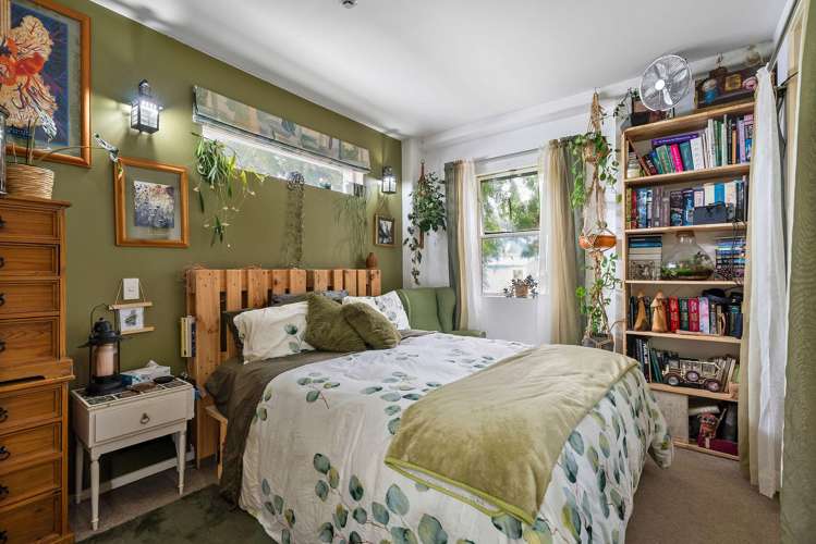 2/33 Hania Street Mount Victoria_8