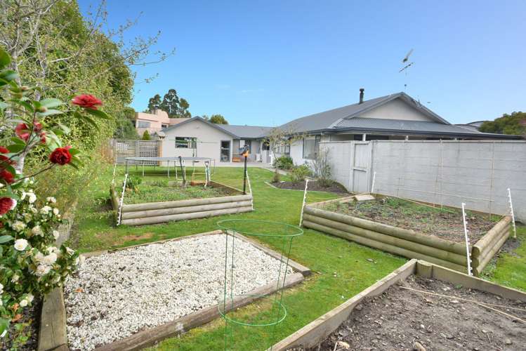 4 Brookside Place Mosgiel_21