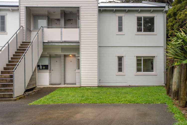 33/232 Middleton Road Churton Park_8