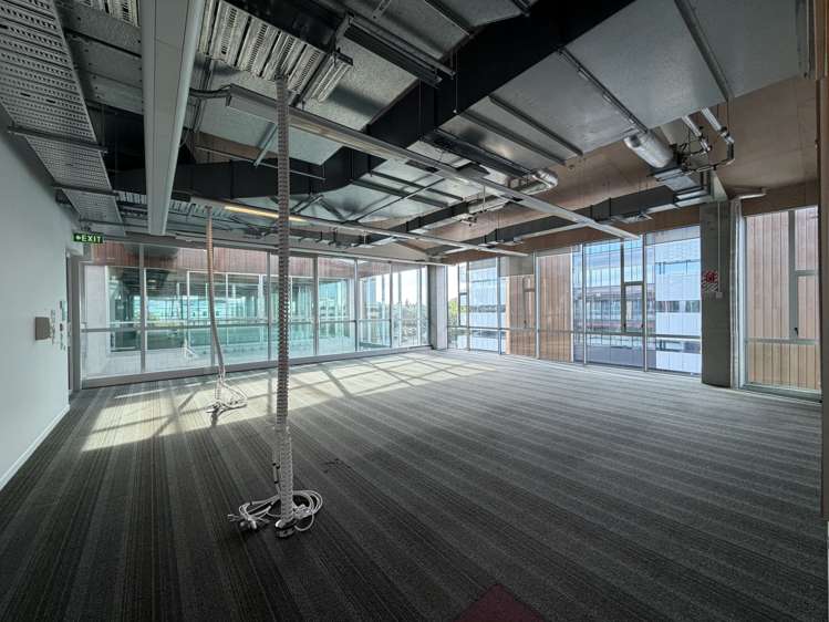 68-76 Taharoto Road Takapuna_2