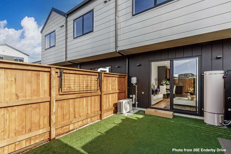 26A, E, F Enderby Drive Te Atatu Peninsula_18