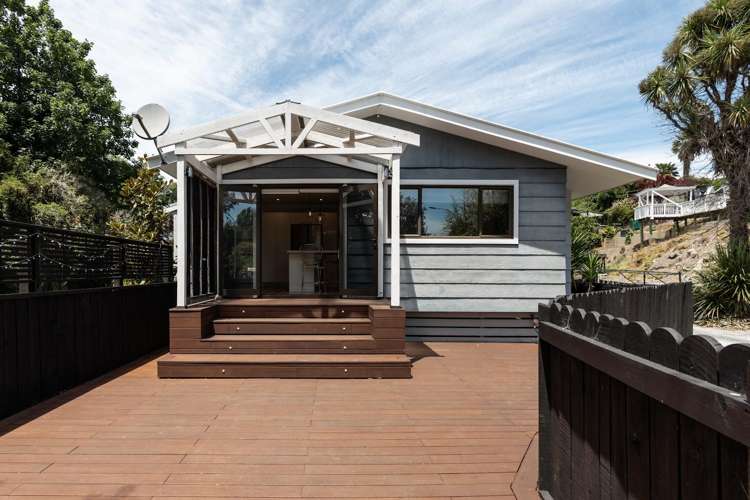 1/3 The Ridgeway Enner Glynn_18