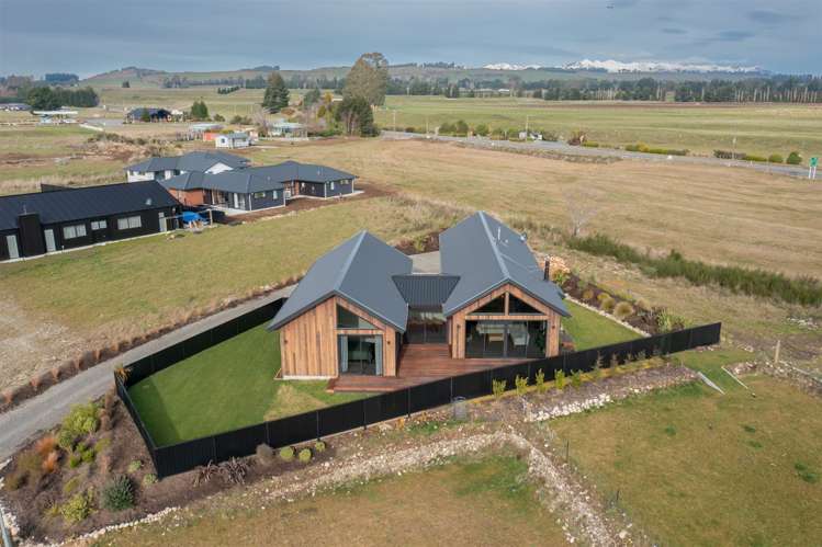 6 Ralph Moir Drive Te Anau_30