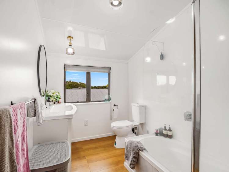 8 Chelwood Street Takaro_29