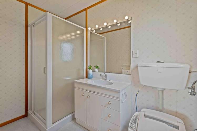 70A West View Crescent Onerahi_10