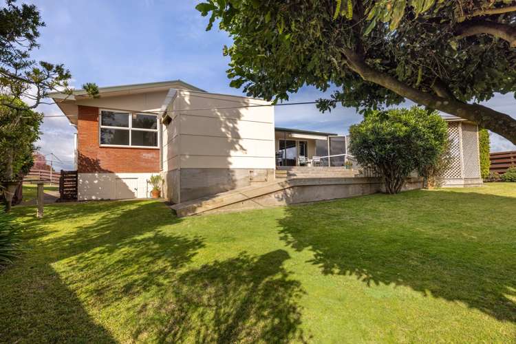 15 Warwick Place Brookfield_24