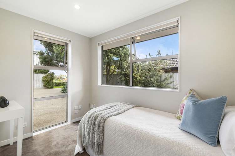 18 Lemon Grove Lane Greenhithe_17