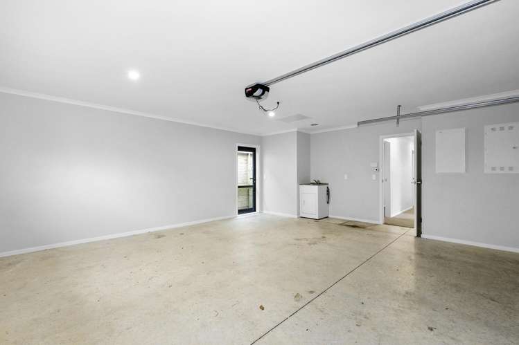 153 Waipounamu Drive Kelson_13