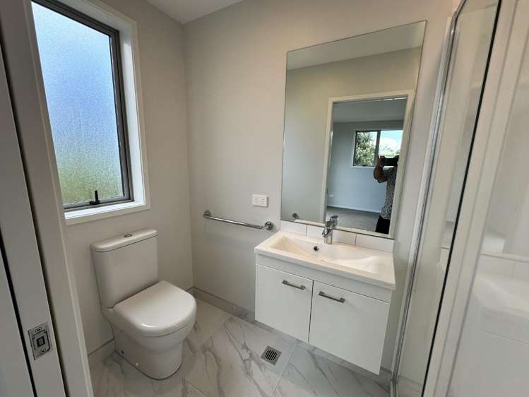 8/51 Wharf Road 1801_18
