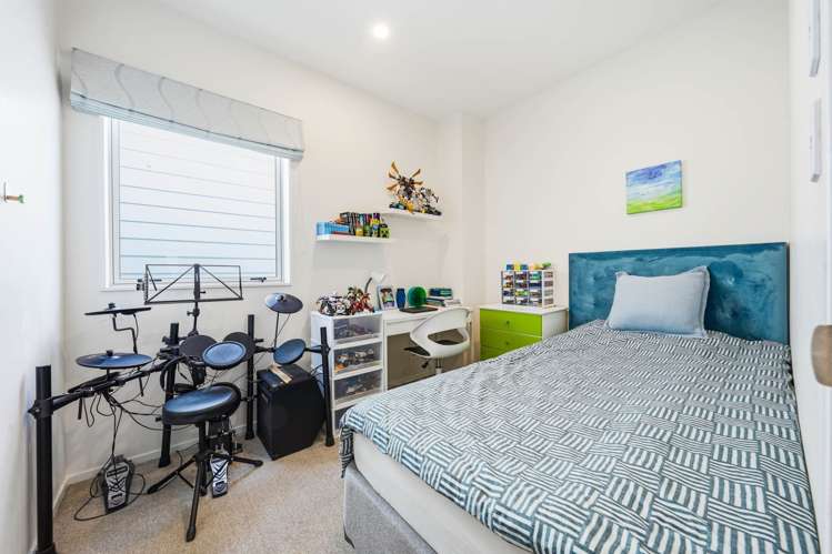 86 Joseph Street Flat Bush_14