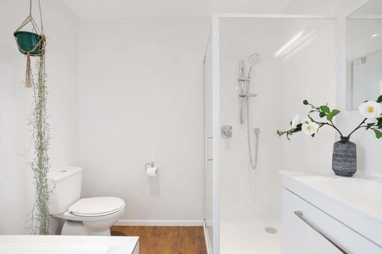 32 McEntee Road Waitakere_17