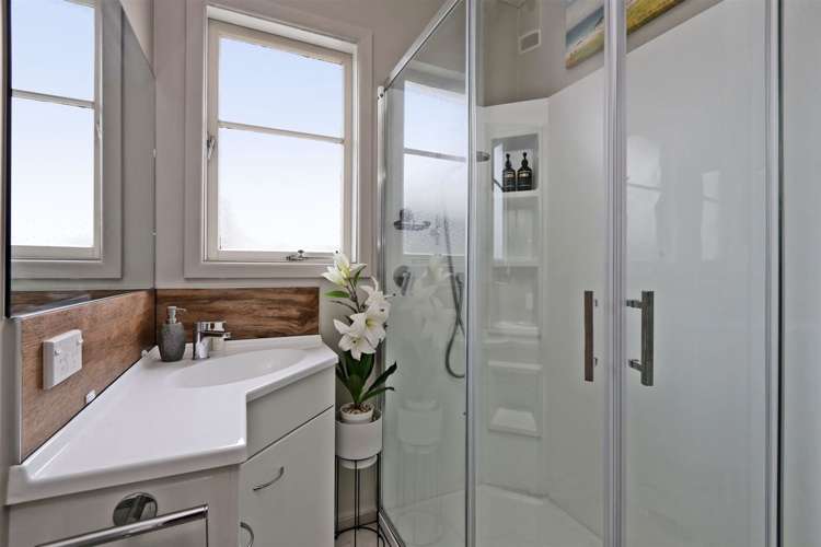 1018 Southland Road Raureka_8