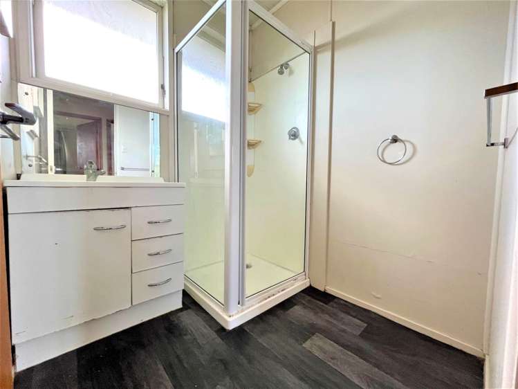 3 Jury Place Favona_11