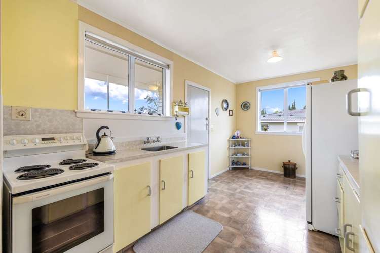 40 Fairmount Road Titirangi_6