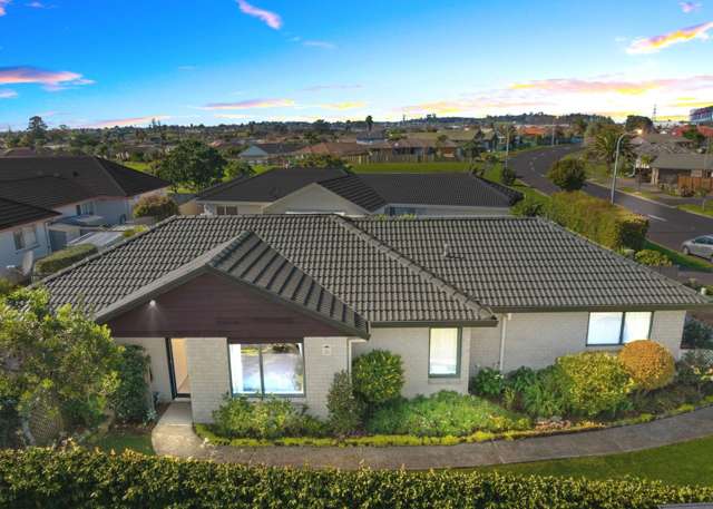 166 Burswood Drive Pakuranga Heights_1