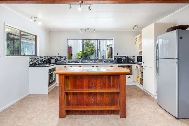 38 Settlement Road Kaiwaka_5