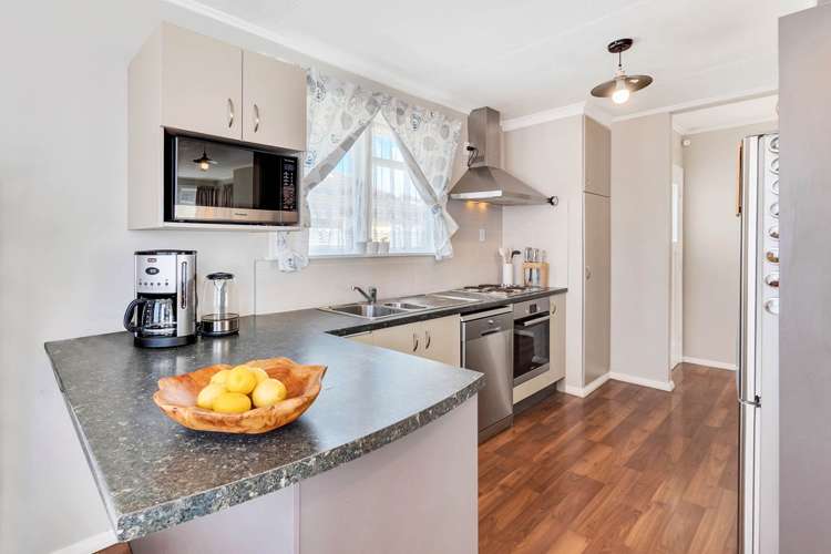 37 Arimu Road Papakura_8