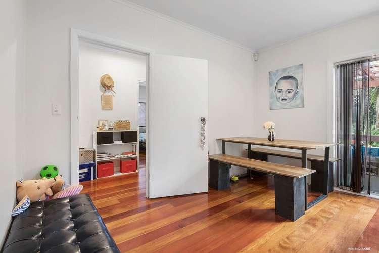 2/13 Crystal Avenue Glendene_16