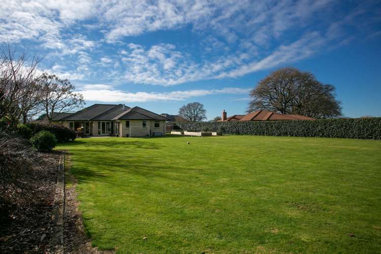 114 Amelia Place Leamington_21