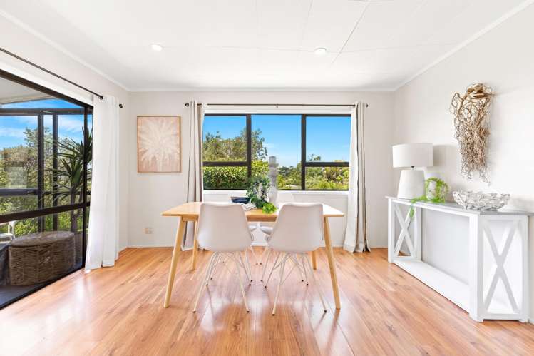 7 Kauri Road Stanmore Bay_12