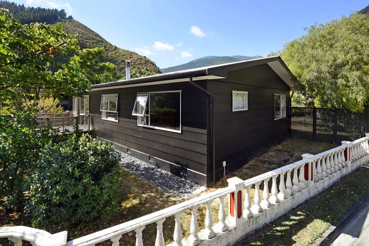 9 Burn Place The Brook_1