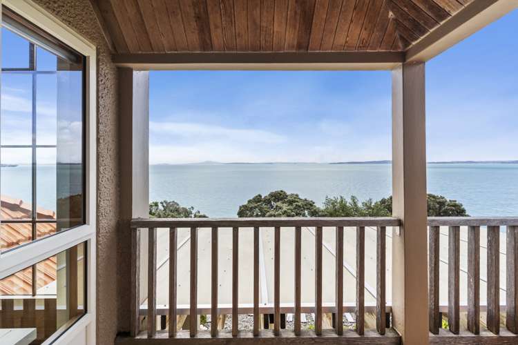 15 Omana Esplanade Maraetai_17