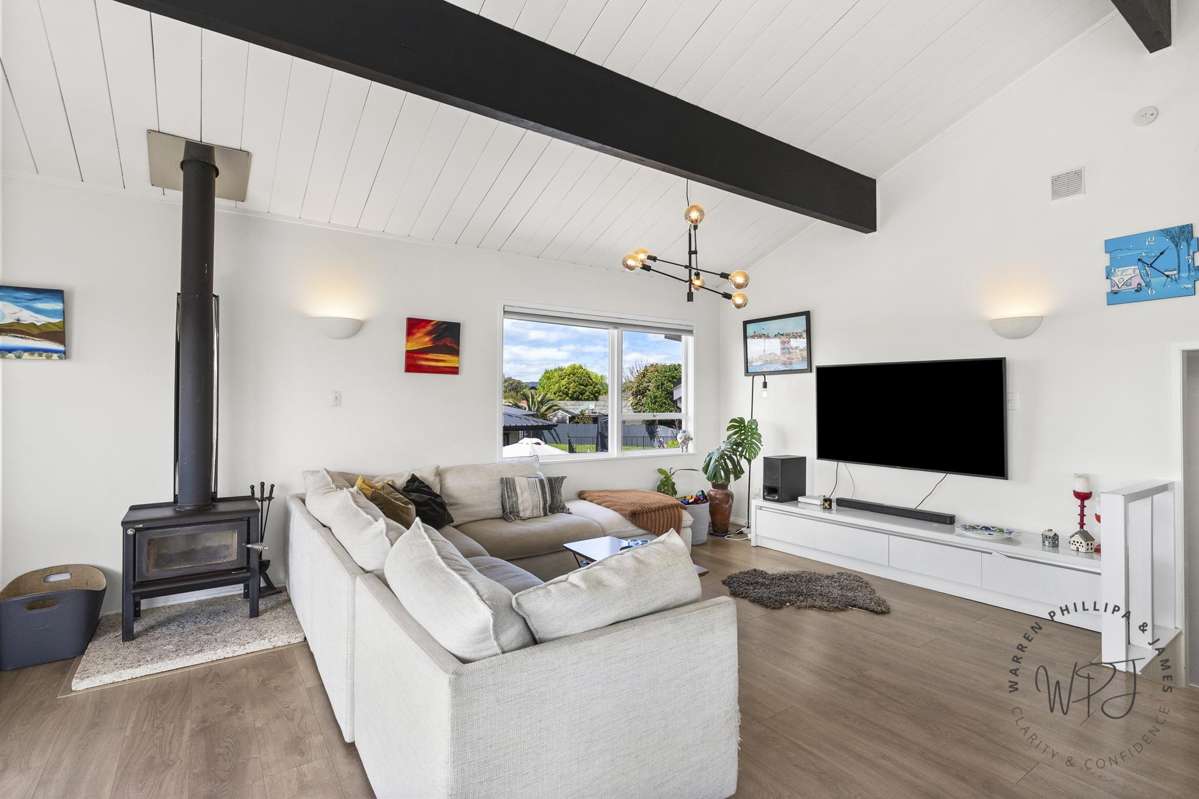 12 Lakeside Drive_1