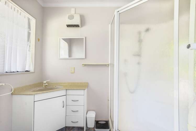 51 Sunnyhills Avenue Glenview_10