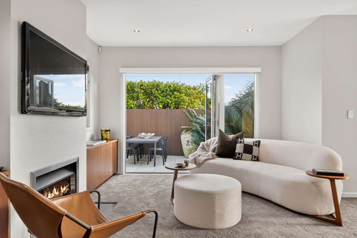 163A Paritai Drive_1