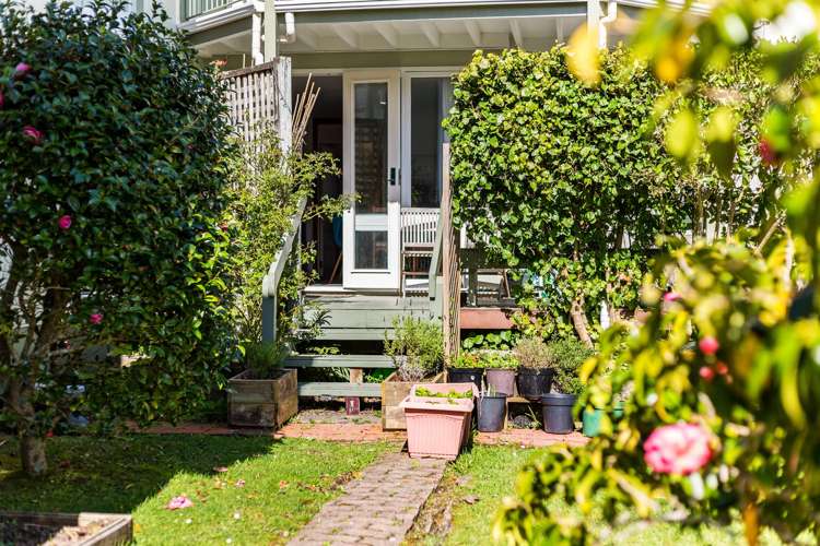 4B Hatton Street Karori_1
