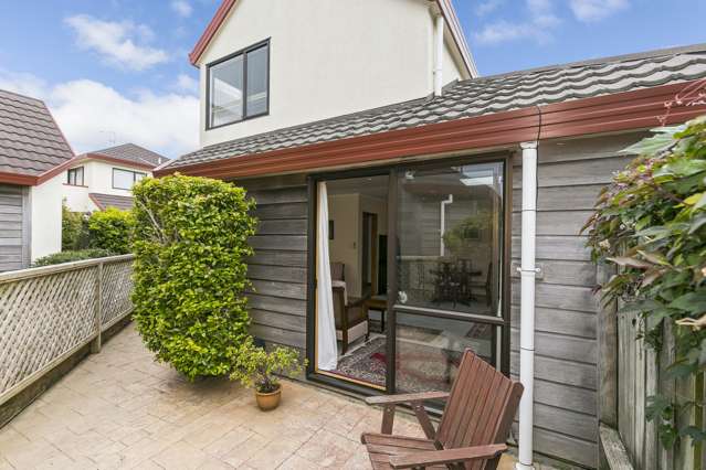 2 Scorian Close Karori_4