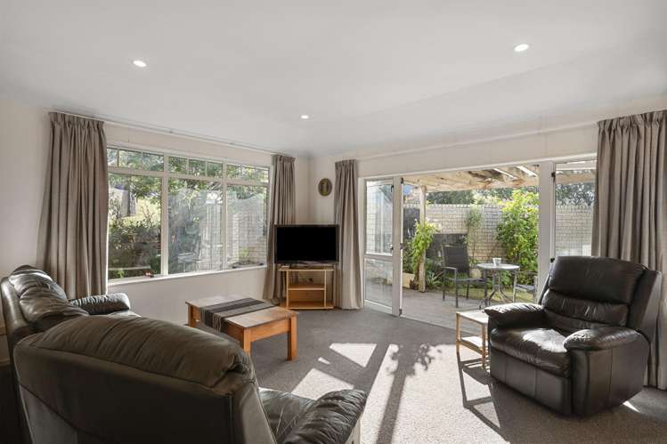 2 Regents Park Place Westgate_9