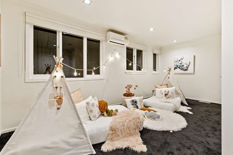 1 Huia Road Titirangi_11