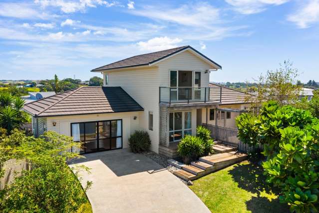 Sea Views, Space & Coastal Lifestyle