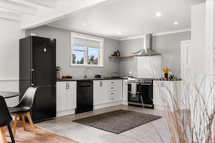 971 Masterton Castlepoint Road Masterton_10