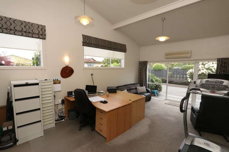 52 Churchill Avenue Allenton_16