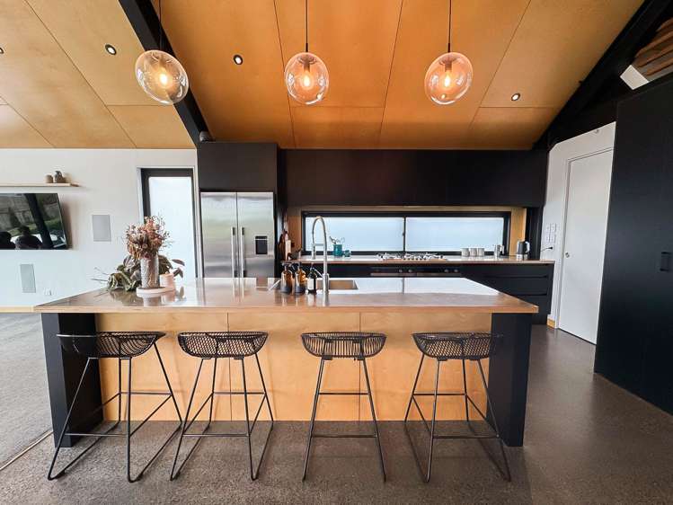 3/2 Mahana Place Raglan_6