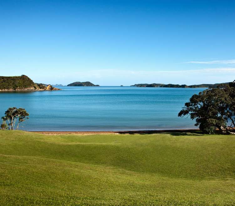 Manawaora Road Russell Surrounds_7