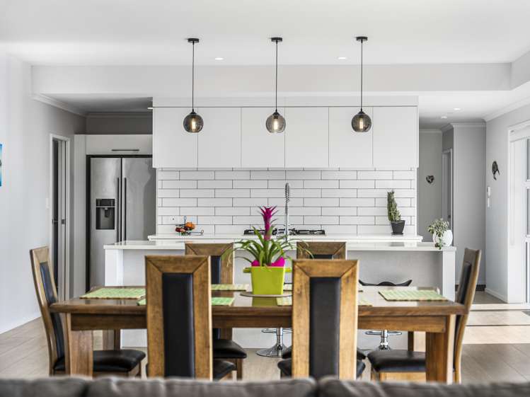 22 Irwin Road Kingseat_8