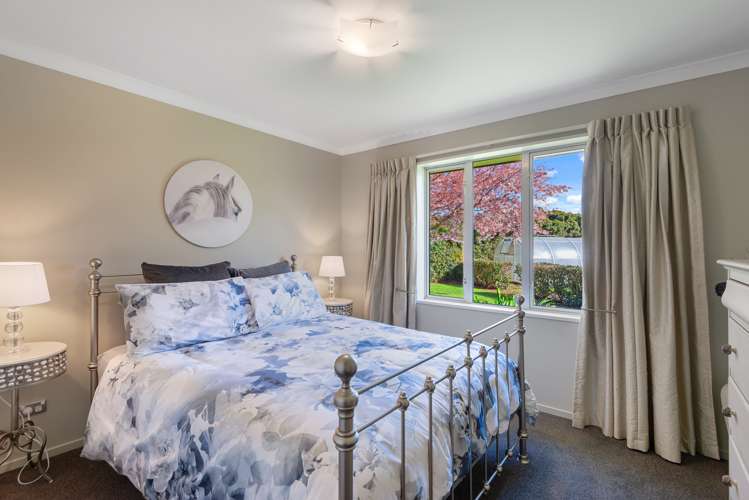 2/736 Sandy Knolls Road West Melton_13