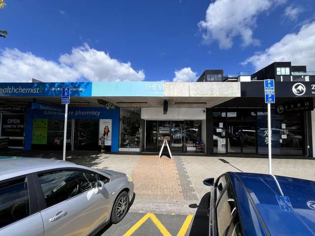 Refurbished retail with great exposure