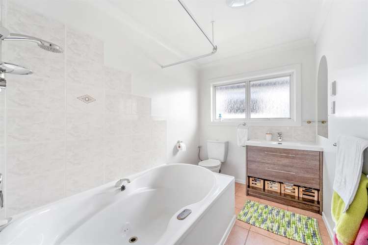 69 Wade River Road Stanmore Bay_27