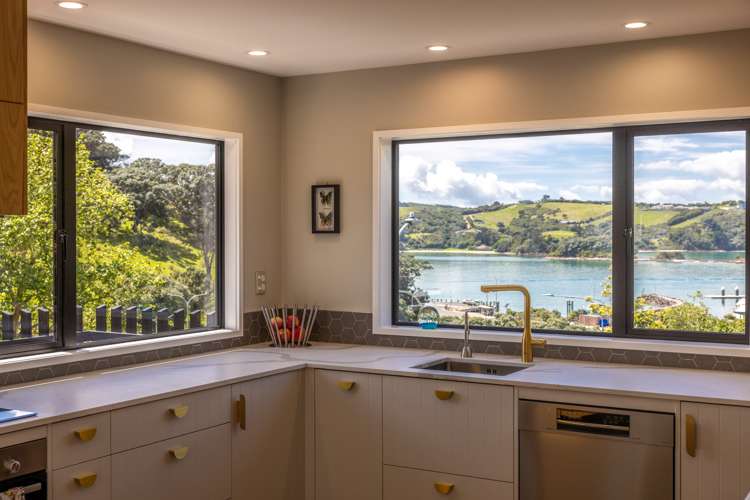 1 Kennedy Point Road Surfdale_15