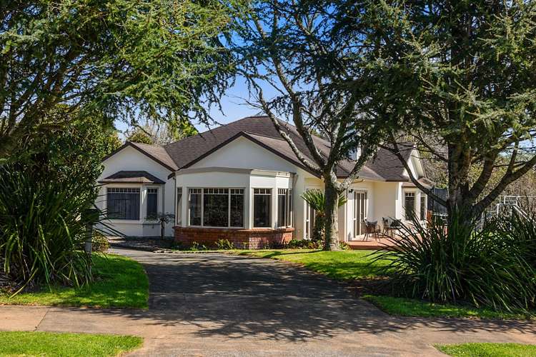 26 Shelter Grove Frankleigh Park_16