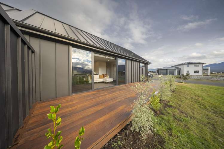 60 Takitimu Avenue Te Anau_31