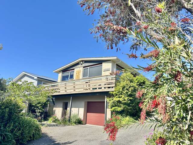 Brick and Tile Town House Near Raumati Beach Village