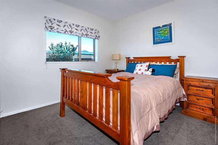 14 Saint Peters Close Woolston_11