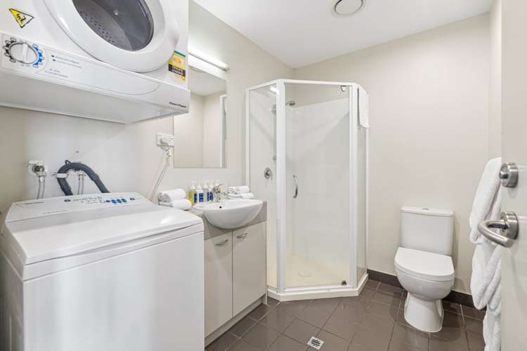 908/17 Amersham Way Manukau_11