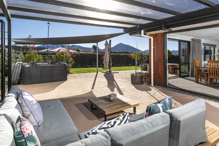 73 Frye Crescent Albert Town_6